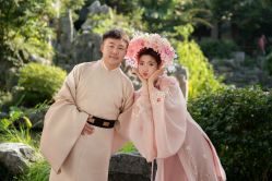 -雪中彩影婚纱摄影·微光艺术中心