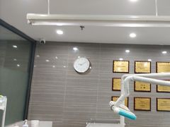 -上海仁爱医院口腔科 · 种植