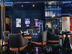 -屋有岛沉浸游戏旗舰店(中山公园店)