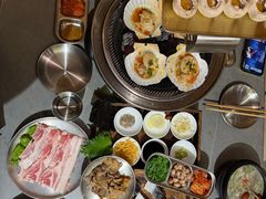 -围炉肉舍•炭烤活鳗•丹东海鲜烤肉(步行街店)