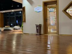 -兴芮温泉度假区