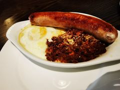 奶酪肉酱煎香肠-瑞食酒馆 La Taverne Suisse
