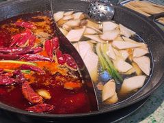 -鸿姐老火锅(疁城新天地店)