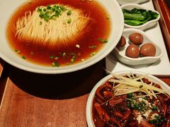-松鹤面馆·古法焖肉面(观前店)