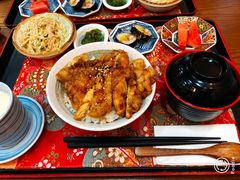 -寿喜屋日式定食