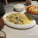 经常需要排队等位。值得推荐的好店