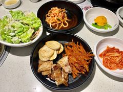 五花肉三合-本家韩国烤肉(青岛万象城店)
