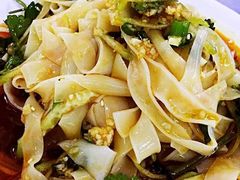 -YI PIN JU 一品居中餐厅 中国超市