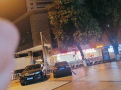 -赵一鸣零食(西南文锋东路店)