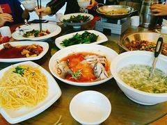 -二厨·吊桥小院·脆皮烧鸡公·本地农家菜(沿江西路店)