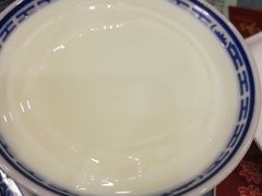 -赵记传承特色牛奶甜品(泉城广场店)