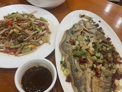 -漁耕小厨农家院(武当山店)