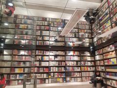 -钟书阁(群光广场店)