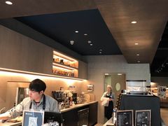 -瑞幸咖啡(巴黎春天陕西路店)