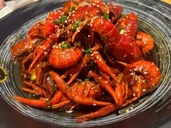-肥肥虾庄·金牌油焖大虾(汉街SKP店)