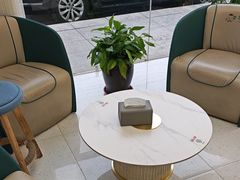-华齿口腔·矫正种植中心(松江环城路店)