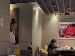 -海底捞火锅鲜切牛肉主题店(长寿路店)