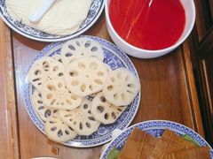 -沸炉重庆老火锅(军事博物馆店)