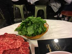 -鲜入围煮花胶鸡海鲜火锅