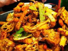 干锅牛蛙-靓蛙馆