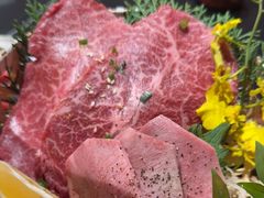 -山川小町·极番烧肉(新地假日广场店)