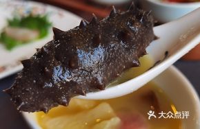 Golden Abalone and Sea Cucumber in Golden Soup