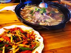 -谢老五跷脚牛肉·非遗传承店