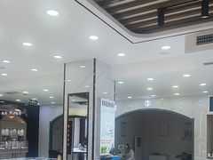 -现代眼镜批发城(台东三路店)