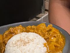黄咖喱鸡肉配饭-Retro Deli 茶泡饭