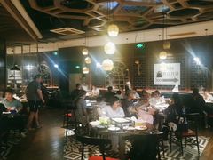 大堂-钱小奴海鲜自助黑金店(杭州滨江龙湖店)