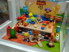 -泡泡玛特POPMART(上海环球港店)