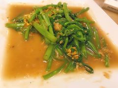 -J Daeng Seafood