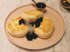 黑糖珍珠奶油热香饼-The Rug Cafe(王府中环店)