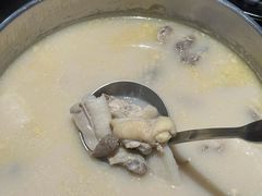 -煲王粤菜餐厅(中侨中心店)