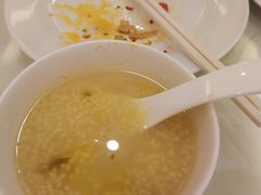-库车国际酒店(火车站东湖公园店)