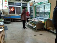 -鑫渔港海鲜本地菜·山海关浑锅(东戴河店)