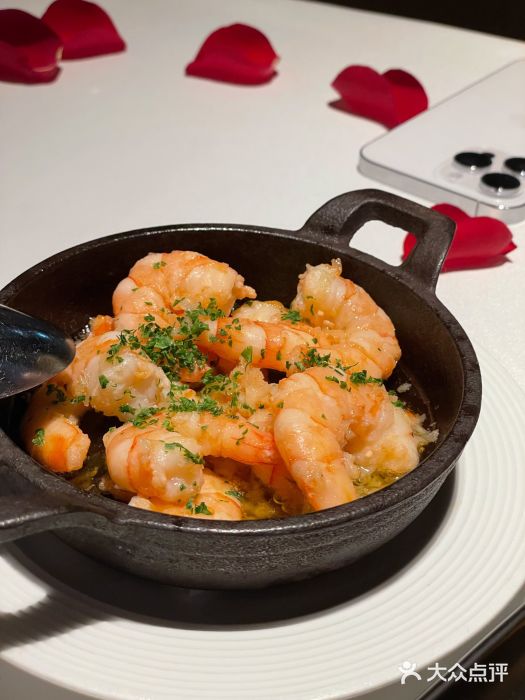 ELROJO红·西班牙餐厅(中骏世界城店)橄榄油香蒜虾仁图片
