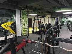 器械区-兰州新区健力堡游泳健身中心