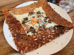 鸡蛋蘑菇熏肉荞麦可丽饼-RAC BAR(安福路店)