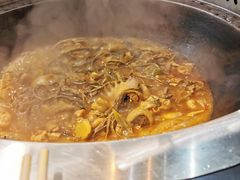 -咱屯子铁锅炖(洪楼店)