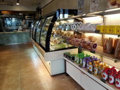 面包甜点陈列柜-味多美蛋糕(三元桥店)