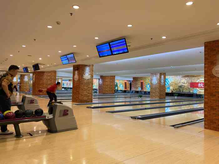 东环保龄球馆(东环广场店)