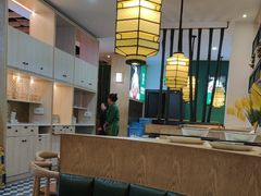-湘当有饭剁椒鱼头(昆山招商花园城店)
