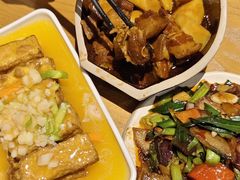 -隔壁老王·家常云南菜(花巷店)