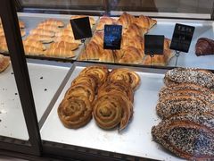 -Dough&Joe团憩(瑞虹天地月亮湾店)