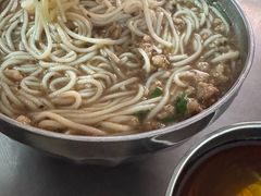 -正宗杨记普洱酸醋米线(总店)