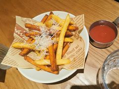 -芭莉与彩虹西餐厅(成都合生汇店)