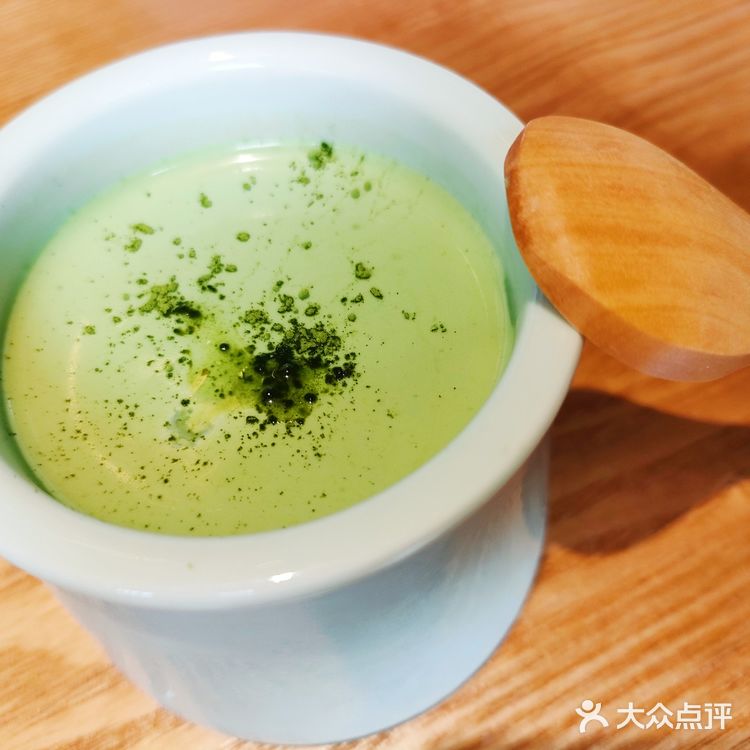 点了两份单人套餐，又单独点了一份年糕一份虾球