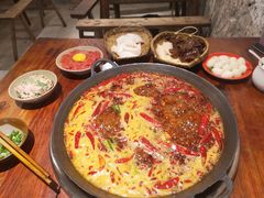 鹌鹑蛋-四小区火锅·巷子里的重庆火锅(花照壁店)