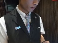 -好乐迪(张扬路八佰伴店)